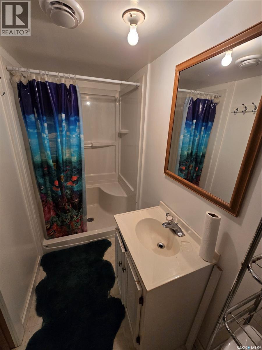 Mccormick Acreage, Weyburn Rm No. 67, SK - Indoor Photo Showing Bathroom