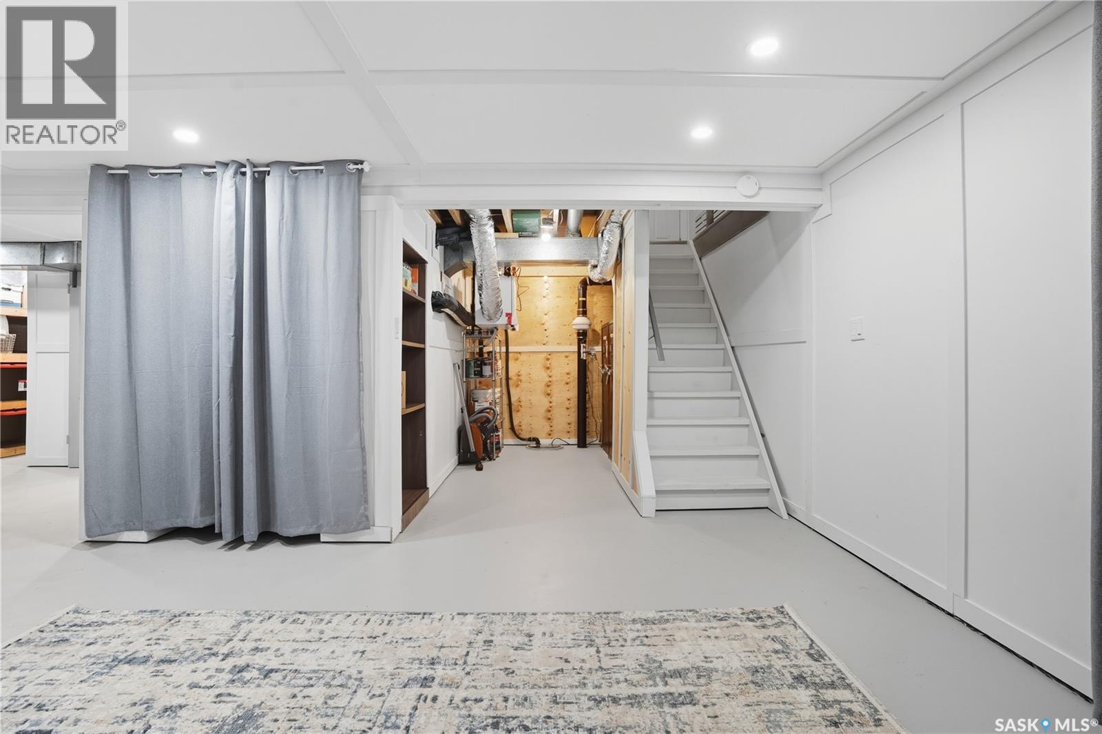 16 Walsh Street, Qu'Appelle, SK - Indoor Photo Showing Other Room