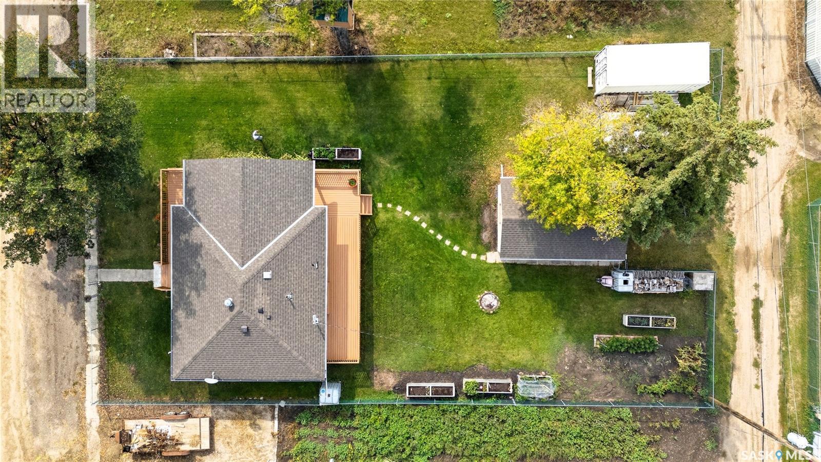 16 Walsh Street, Qu'Appelle, SK - Outdoor