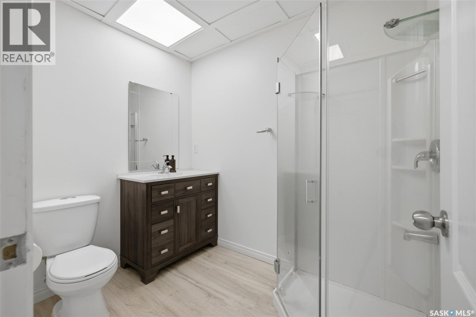 4845 Liberty Street, Regina, SK - Indoor Photo Showing Bathroom