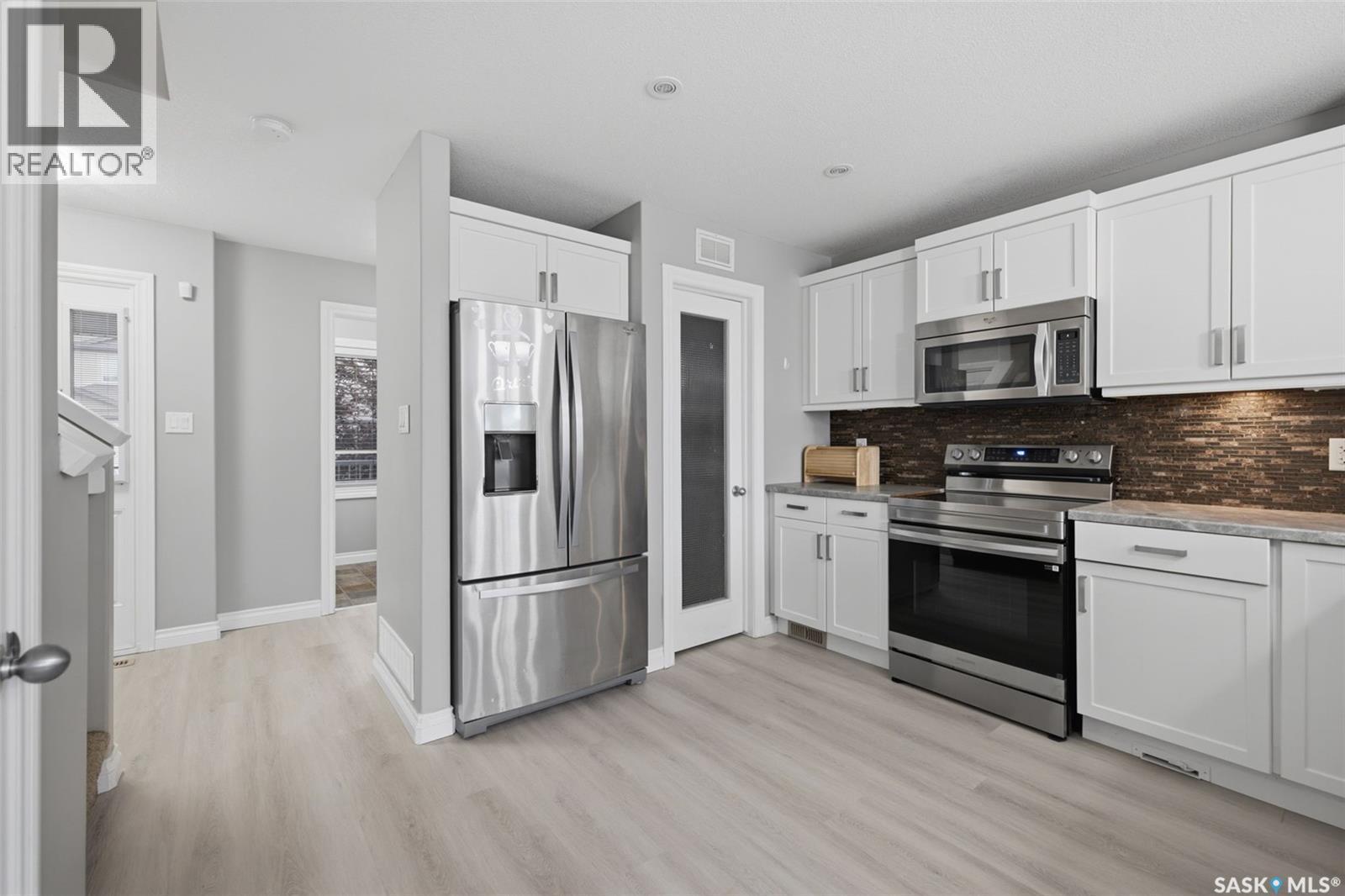 4845 Liberty Street, Regina, SK - Indoor Photo Showing Kitchen