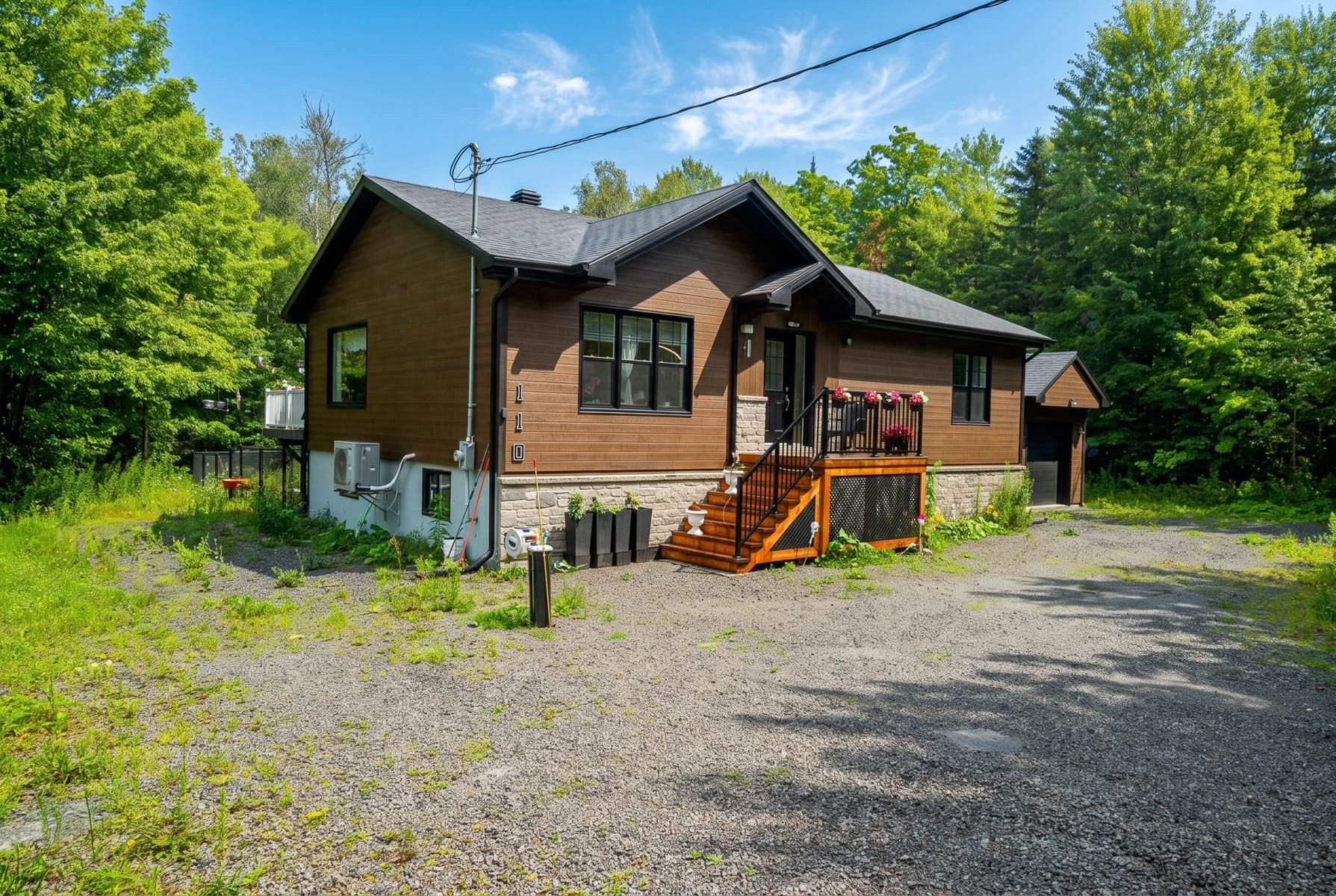 Front of Structure - 110 Rue Philipon, Saint-Calixte, QC - Outdoor
