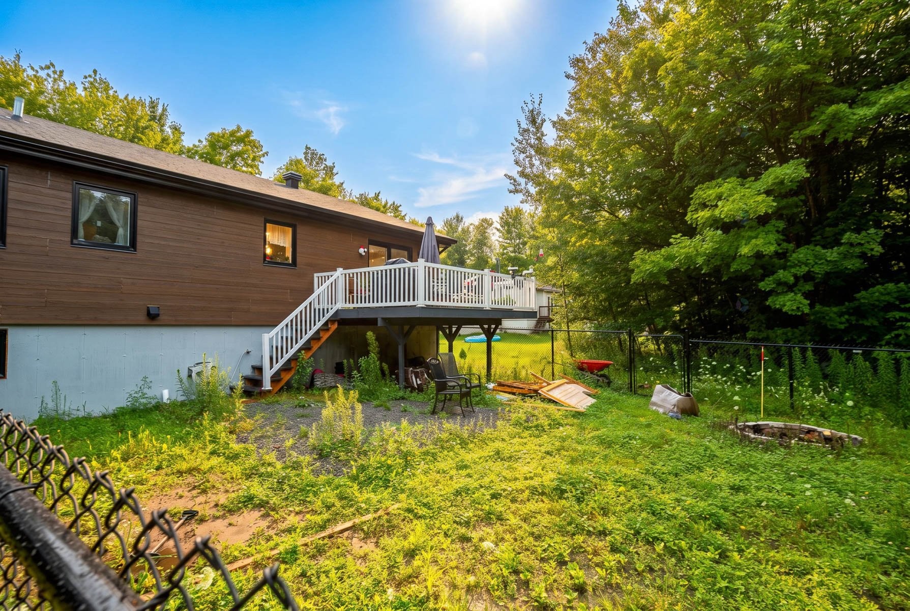 Exterior - 110 Rue Philipon, Saint-Calixte, QC - Outdoor With Deck Patio Veranda