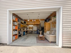 Garage - 