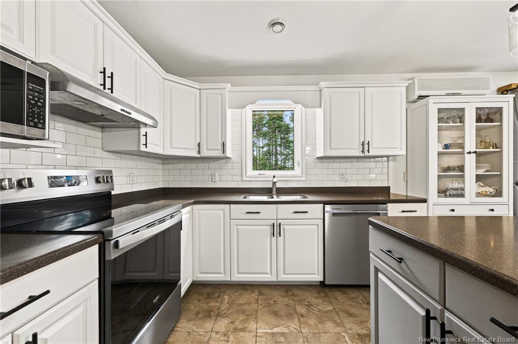 33 Robichaud Crt, Dieppe, NB