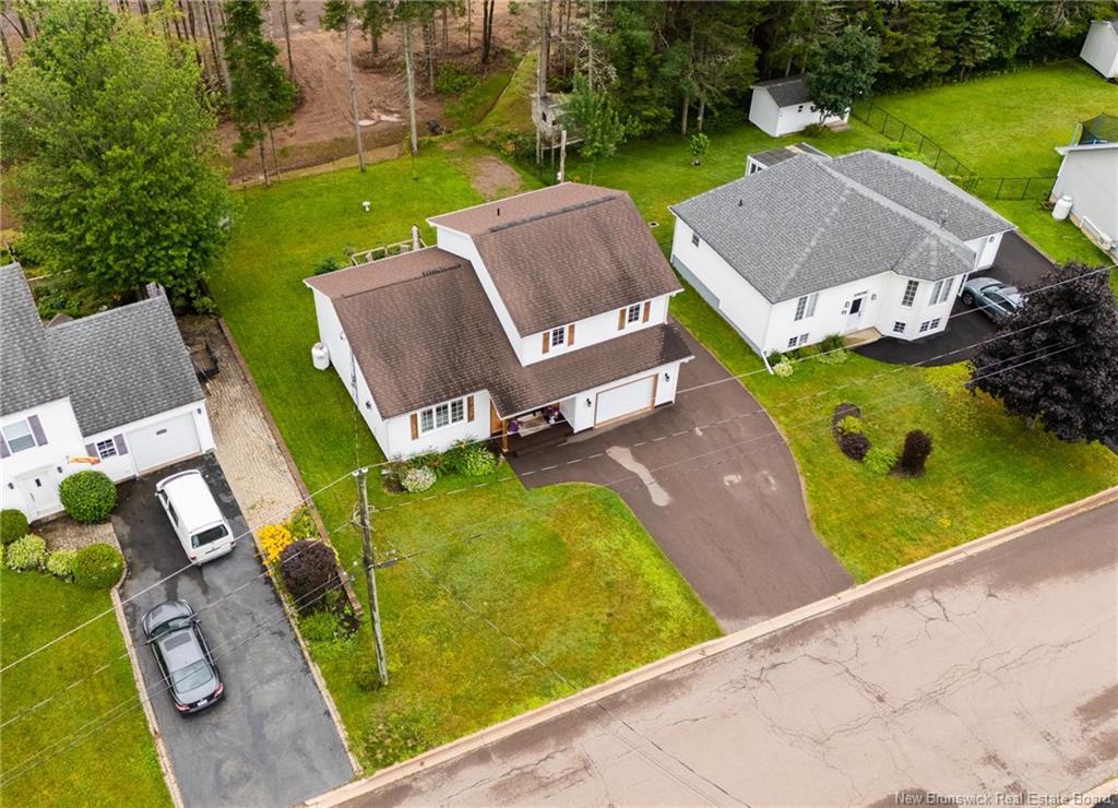 33 Robichaud Crt, Dieppe, NB