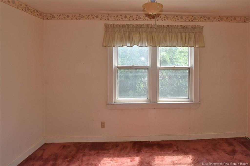 865 Barker St, Fredericton, NB