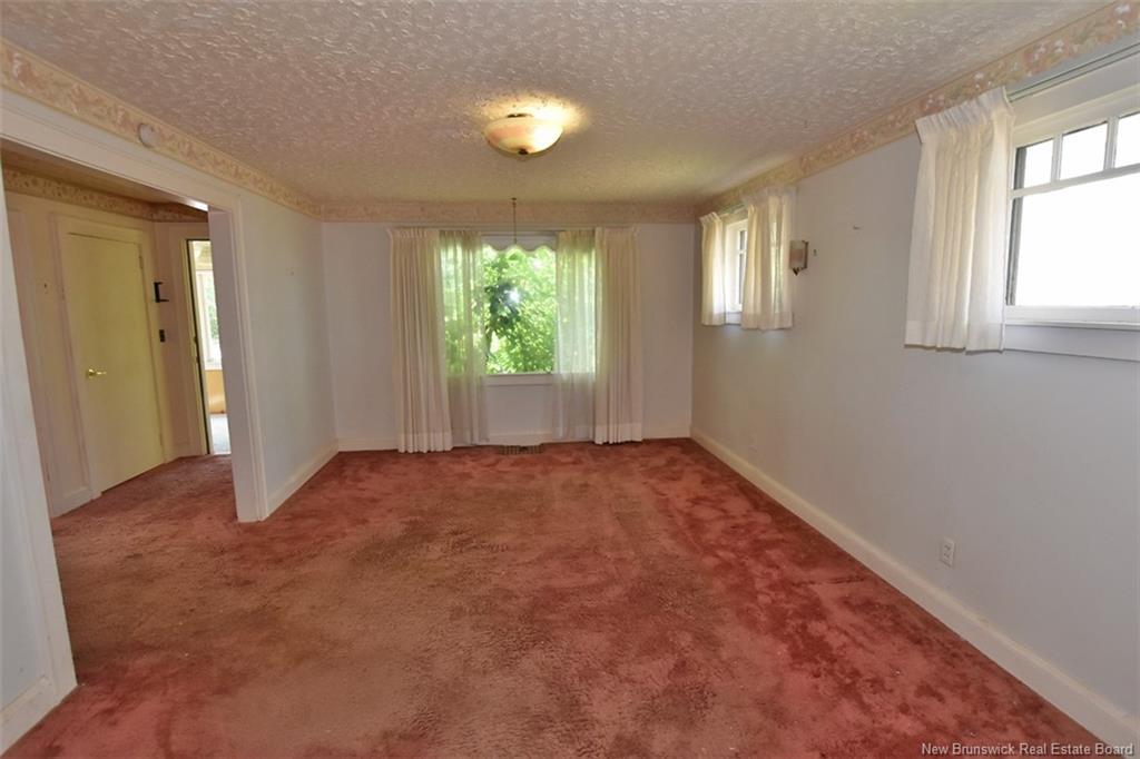 865 Barker St, Fredericton, NB