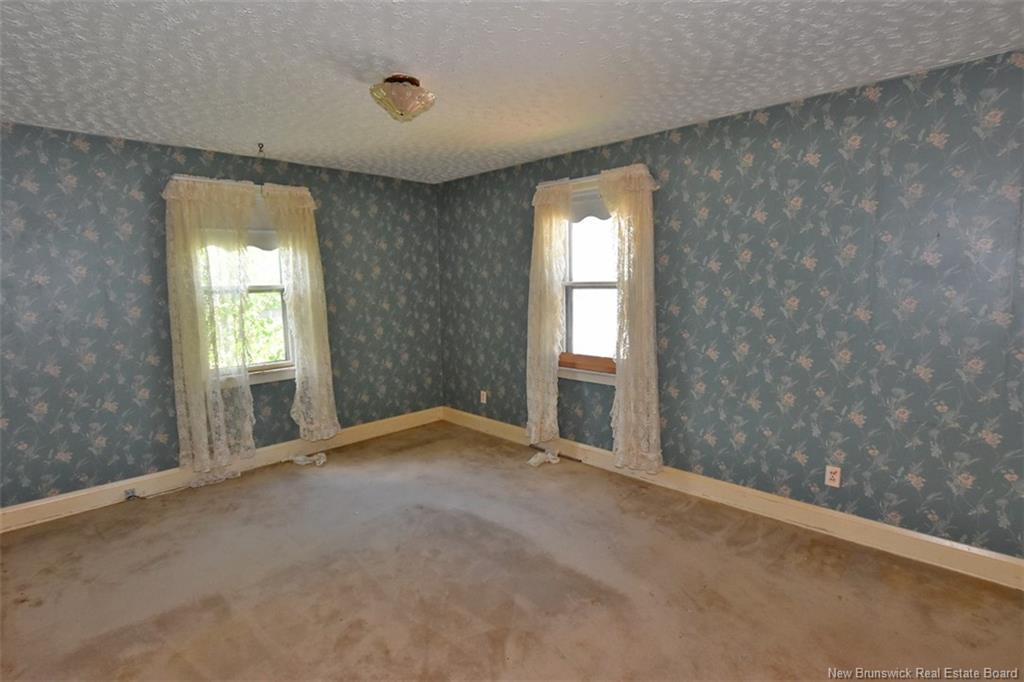 865 Barker St, Fredericton, NB