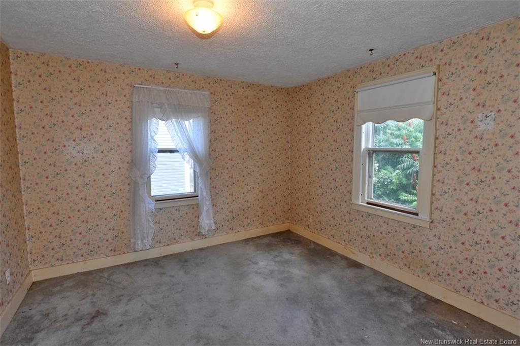 865 Barker St, Fredericton, NB