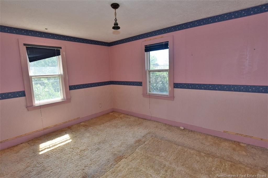 865 Barker St, Fredericton, NB