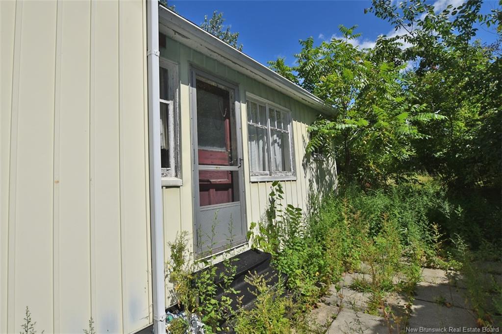 865 Barker St, Fredericton, NB