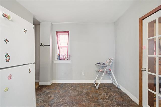 384 Magnus Ave, Winnipeg, MB - Indoor Photo Showing Other Room