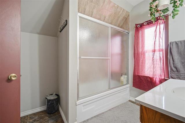 384 Magnus Ave, Winnipeg, MB - Indoor Photo Showing Bathroom