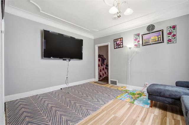 384 Magnus Ave, Winnipeg, MB - Indoor