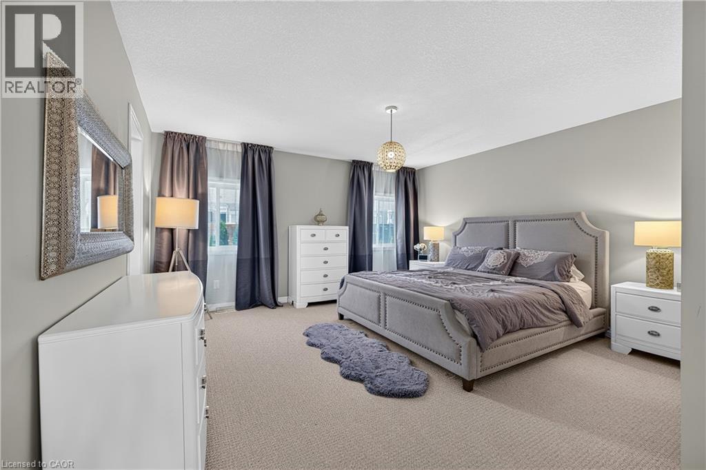 522 Woodbine Avenue, Kitchener, ON - Indoor Photo Showing Bedroom