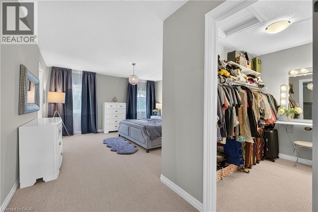 522 Woodbine Avenue, Kitchener, ON - Indoor
