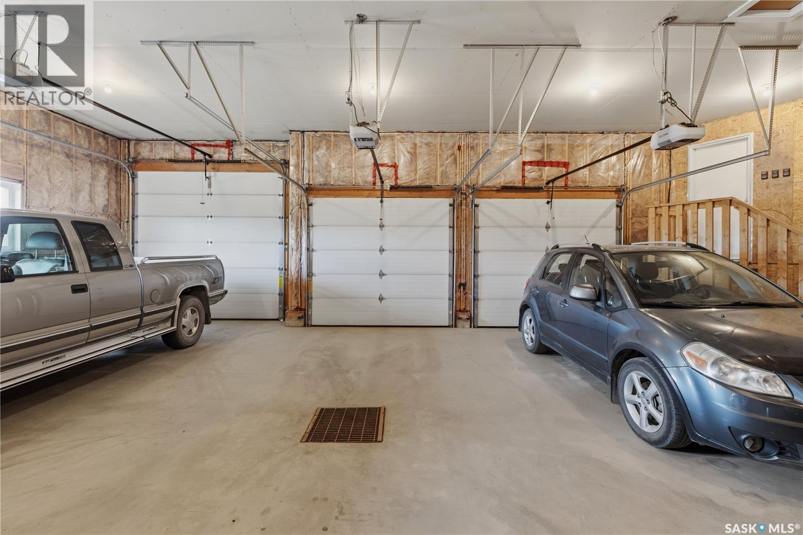 12 Valley Ridge Road, Last Mountain Lake, SK - Indoor Photo Showing Garage