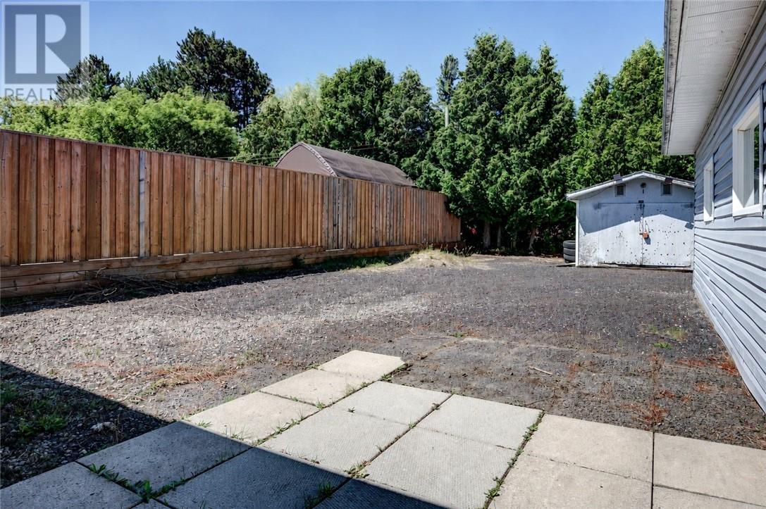 135 Ellen Street, Azilda, ON - Outdoor
