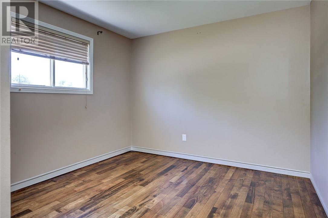 135 Ellen Street, Azilda, ON - Indoor Photo Showing Other Room