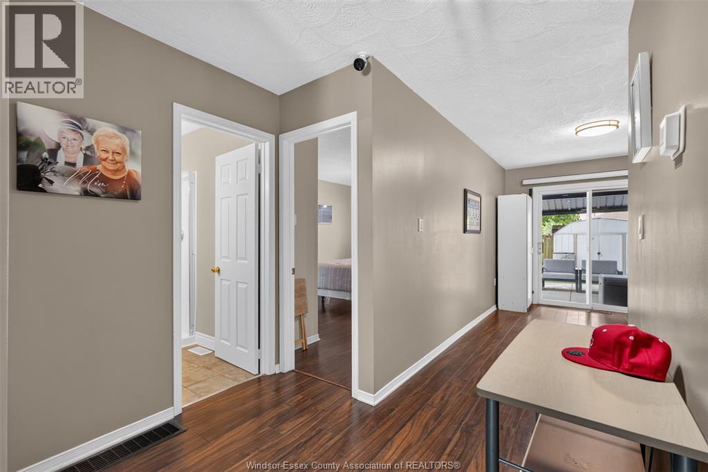 1075 Curry, Windsor, ON - Indoor Photo Showing Other Room