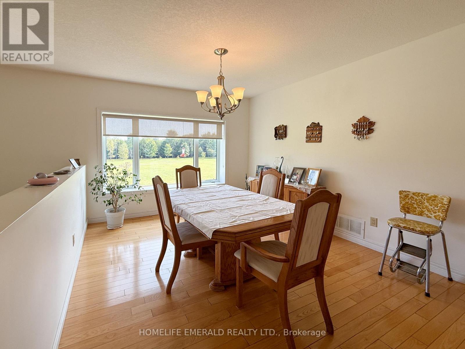 3175 3/4 Concession, Clearview, ON - Indoor Photo Showing Dining Room