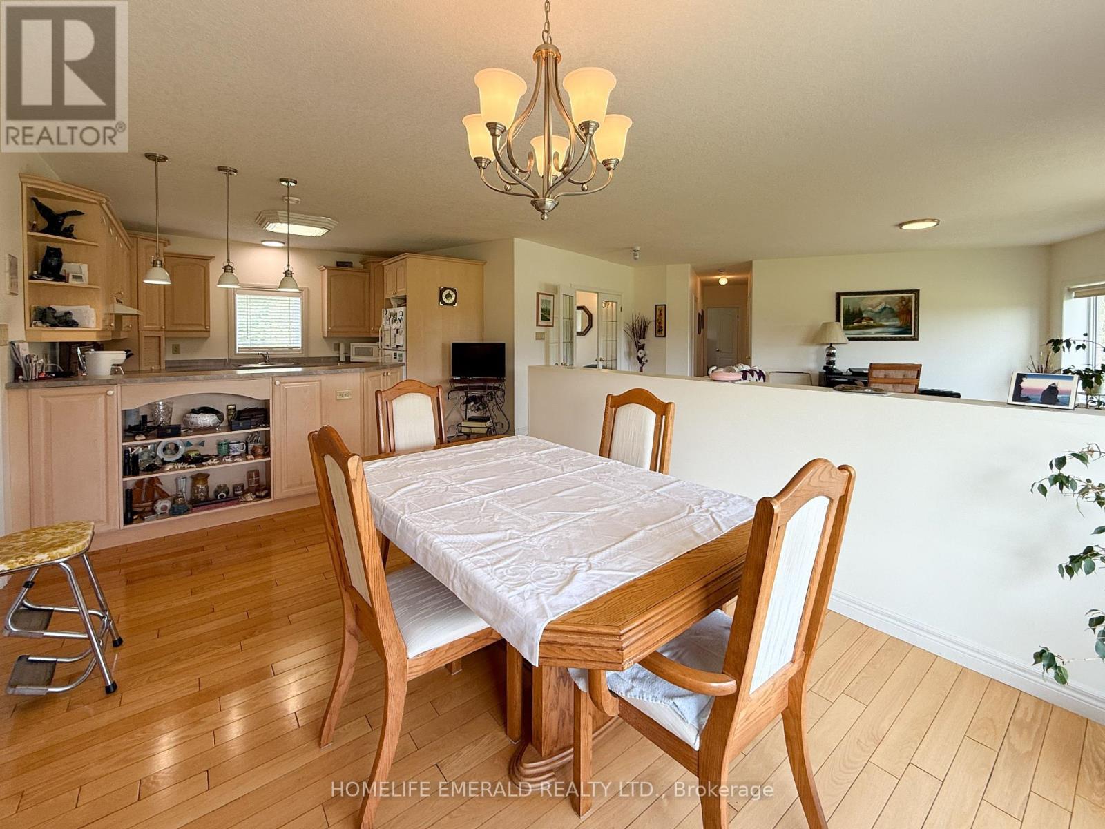 3175 3/4 Concession, Clearview, ON - Indoor Photo Showing Dining Room