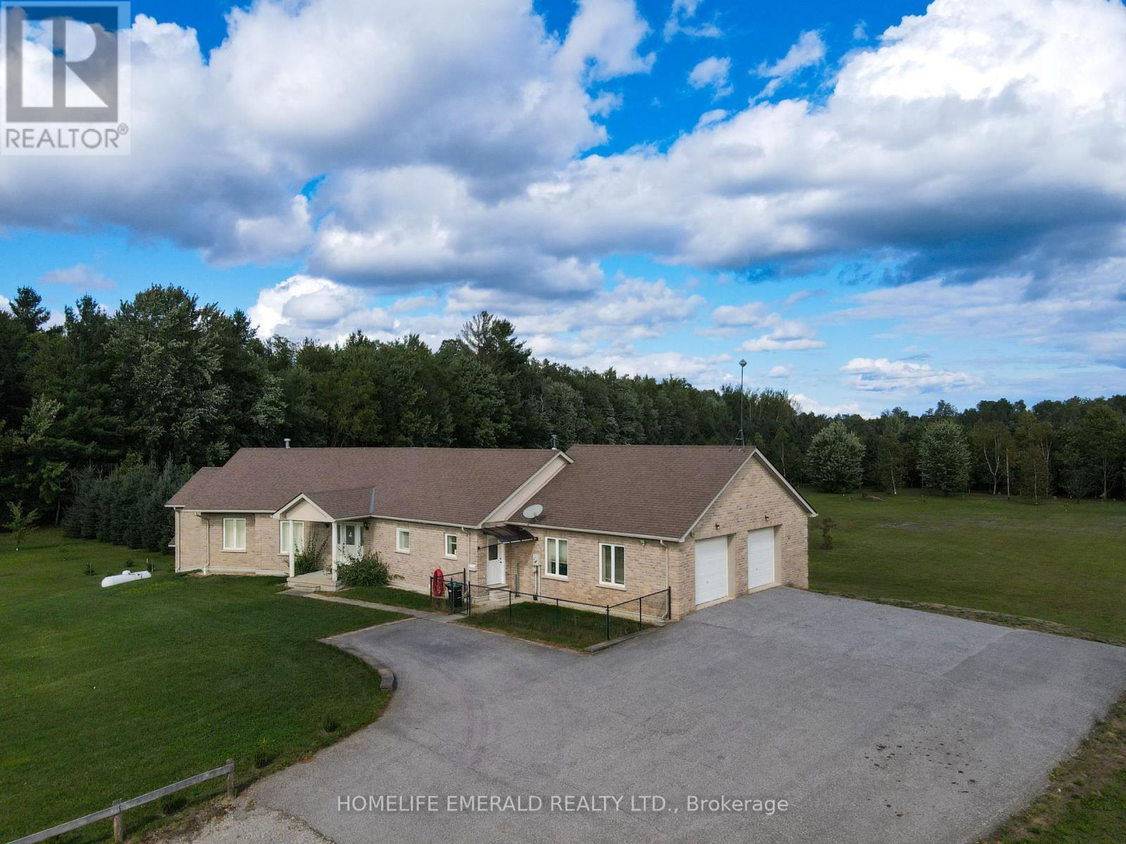 3175 3/4 Concession, Clearview, ON - Outdoor