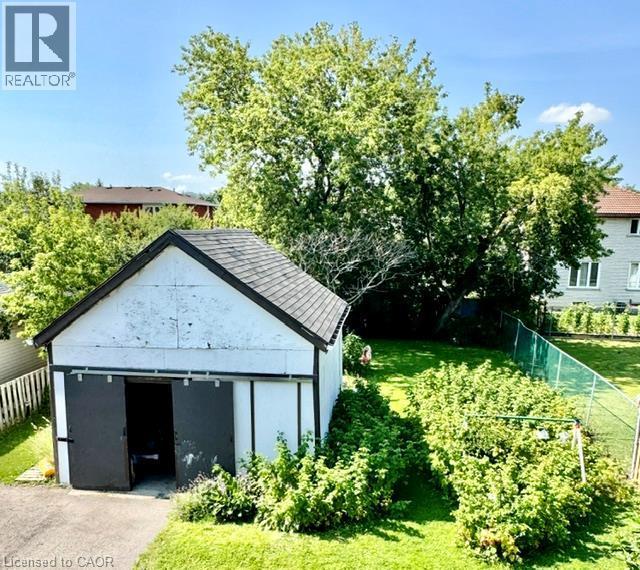 342 Barton Street, Hamilton, ON - Outdoor