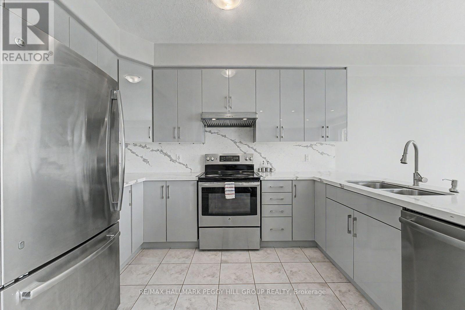 Upper - 53 Nathan Crescent, Barrie, ON - Indoor Photo Showing Kitchen With Stainless Steel Kitchen With Double Sink