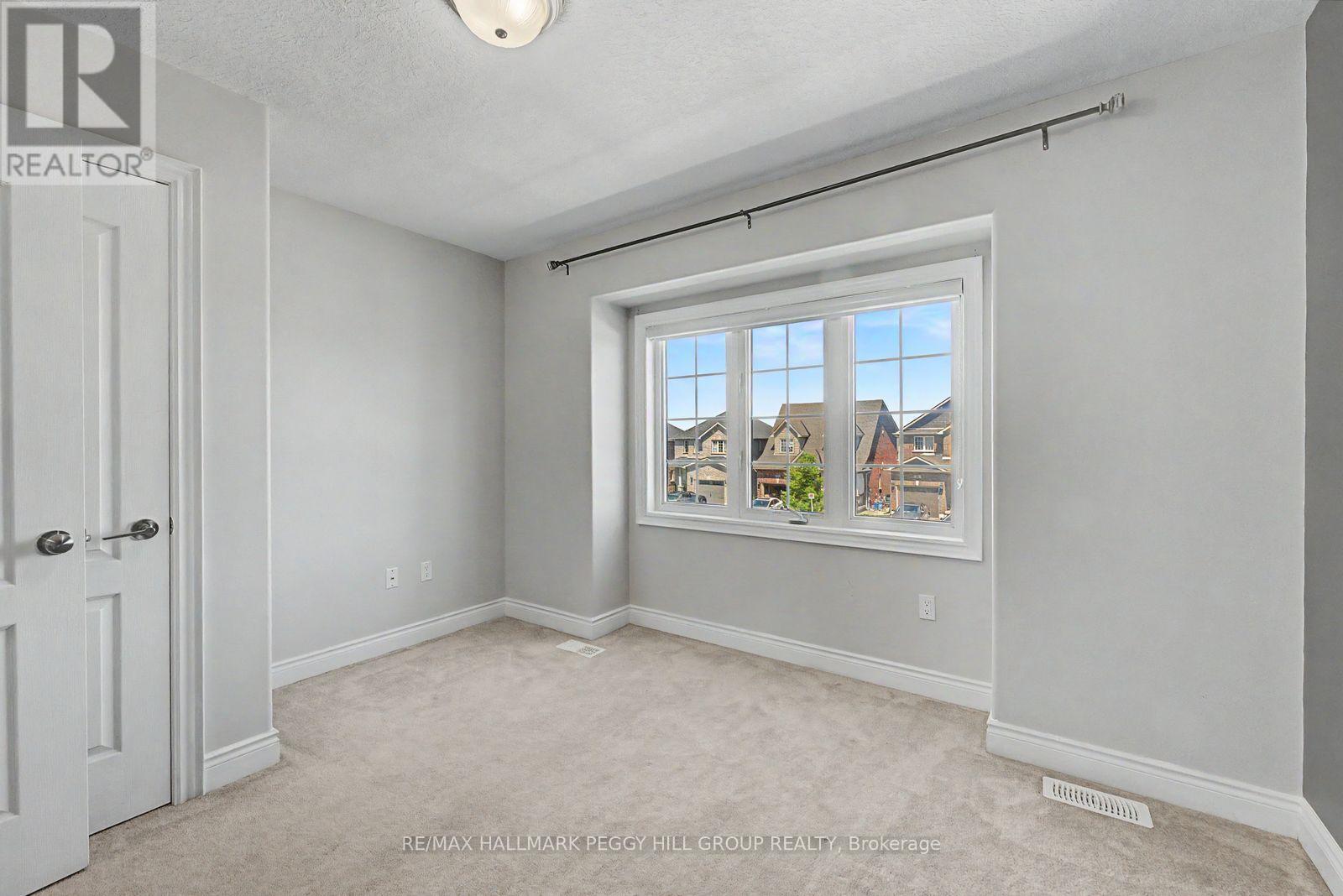 Upper - 53 Nathan Crescent, Barrie, ON - Indoor Photo Showing Other Room