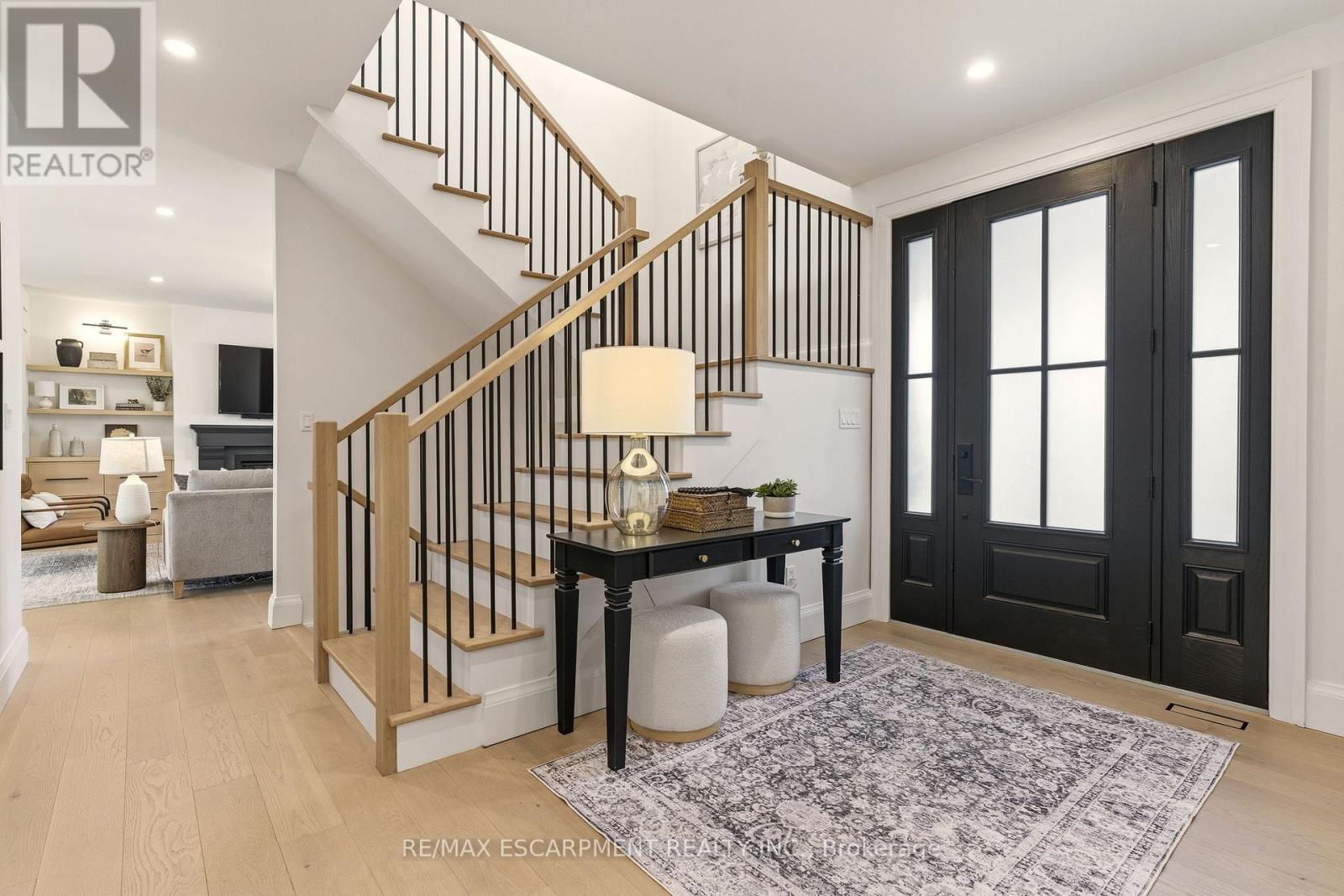 940 Gorton Avenue, Burlington, ON - Indoor Photo Showing Other Room