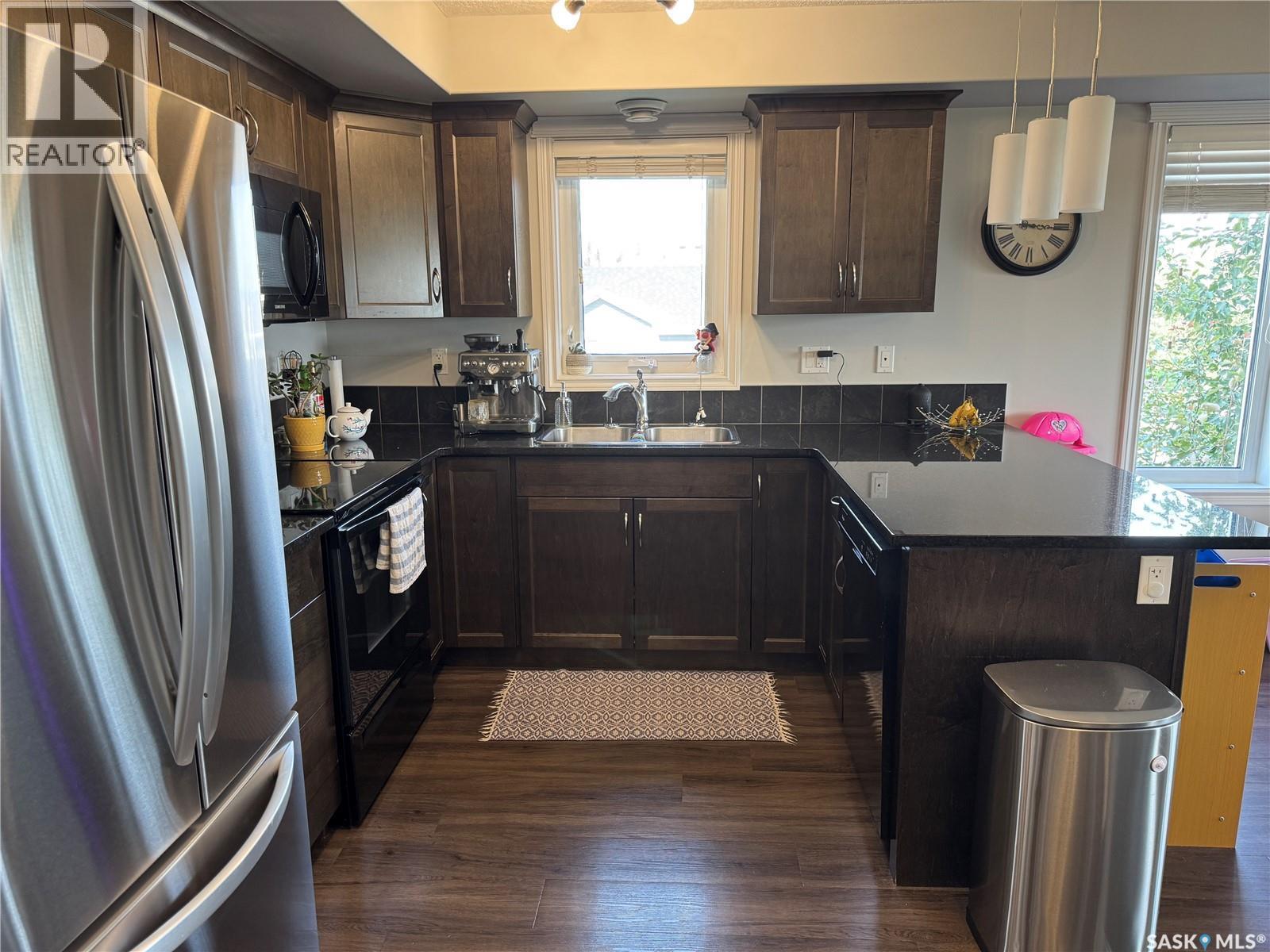 108 210 Rajput Way, Saskatoon, SK - Indoor Photo Showing Kitchen