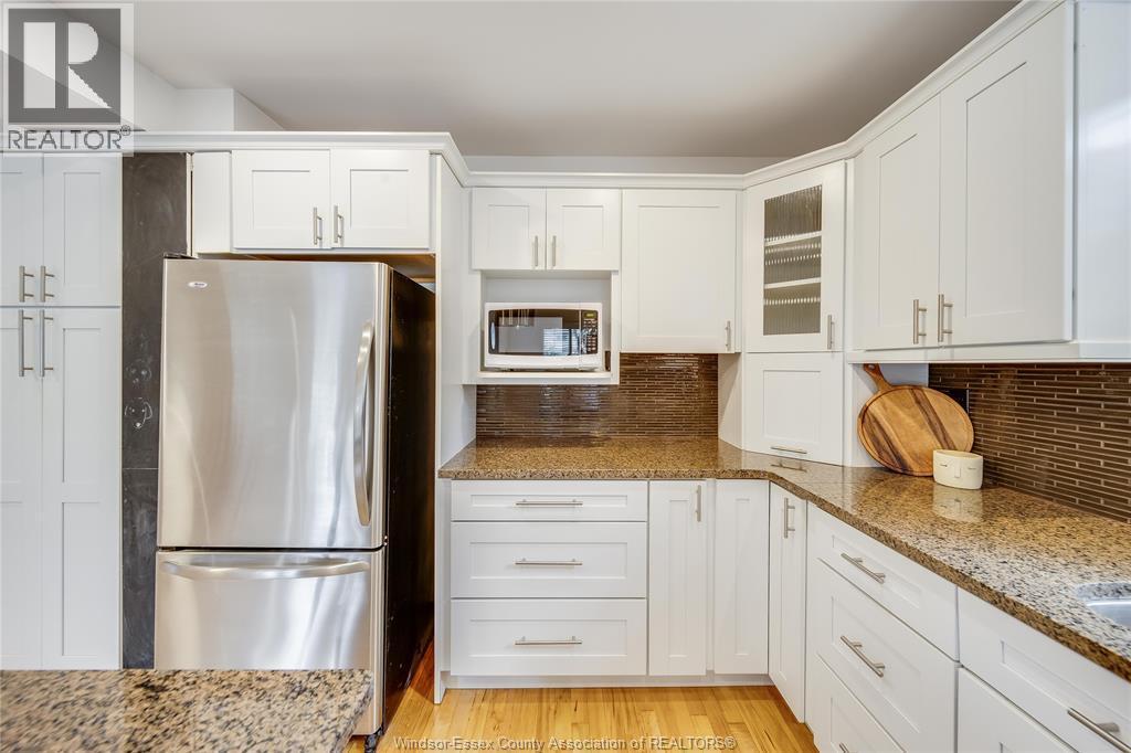 2784 Alexandra Ave, Windsor, ON - Indoor Photo Showing Kitchen