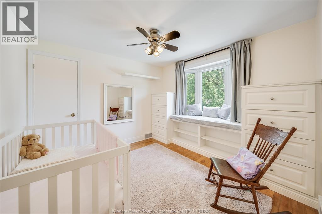2784 Alexandra Ave, Windsor, ON - Indoor