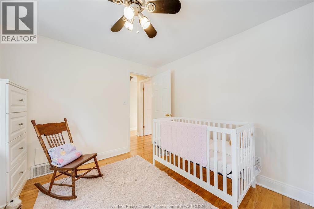 2784 Alexandra Ave, Windsor, ON - Indoor Photo Showing Bedroom