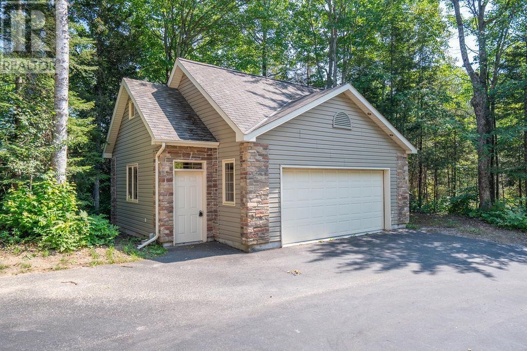 966 Fourth Lin E, Sault Ste. Marie, ON - Outdoor