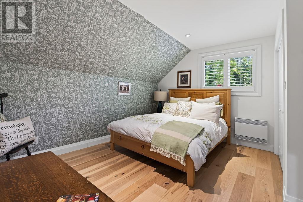 966 Fourth Lin E, Sault Ste. Marie, ON - Indoor Photo Showing Bedroom