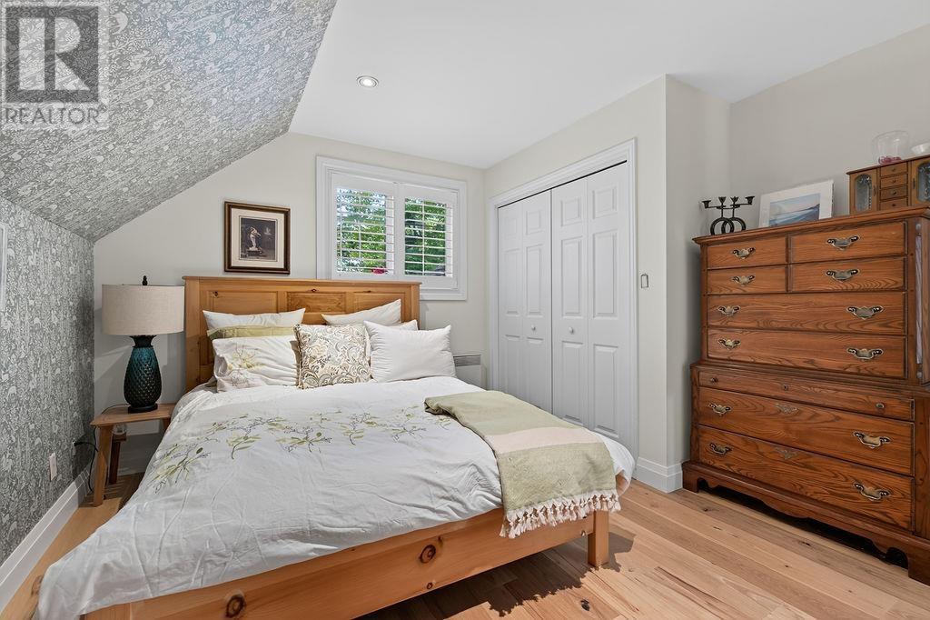 966 Fourth Lin E, Sault Ste. Marie, ON - Indoor Photo Showing Bedroom