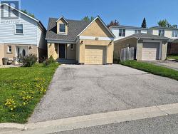 757 PAM CRESCENT Newmarket, ON L3Y 5B7
