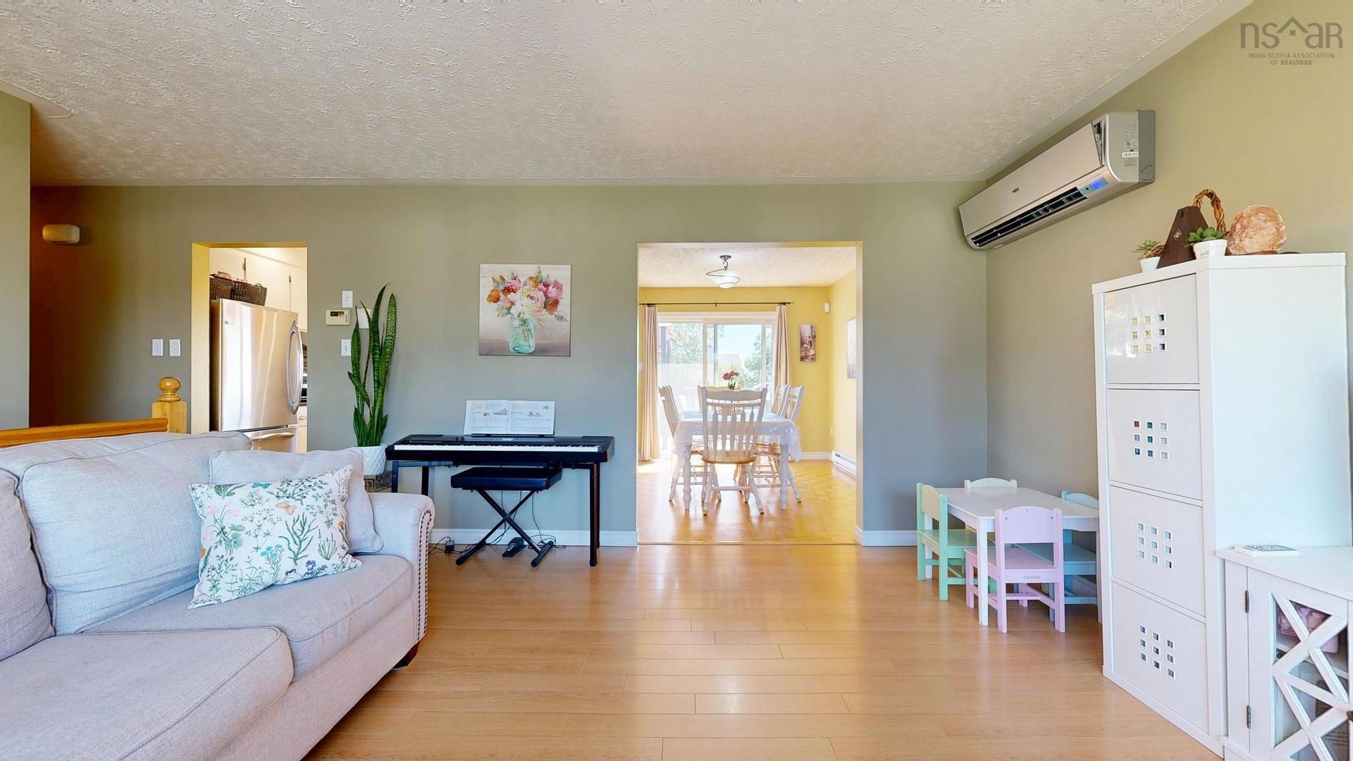 80 Apple Tree Lane, Kentville, NS - Indoor Photo Showing Living Room