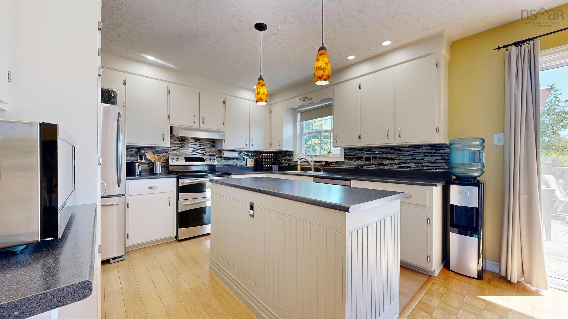 80 Apple Tree Lane, Kentville, NS - Indoor Photo Showing Kitchen With Upgraded Kitchen