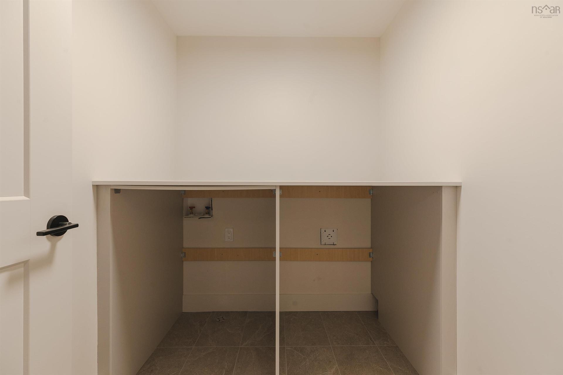 137 Parish Street, Fall River, NS - Indoor