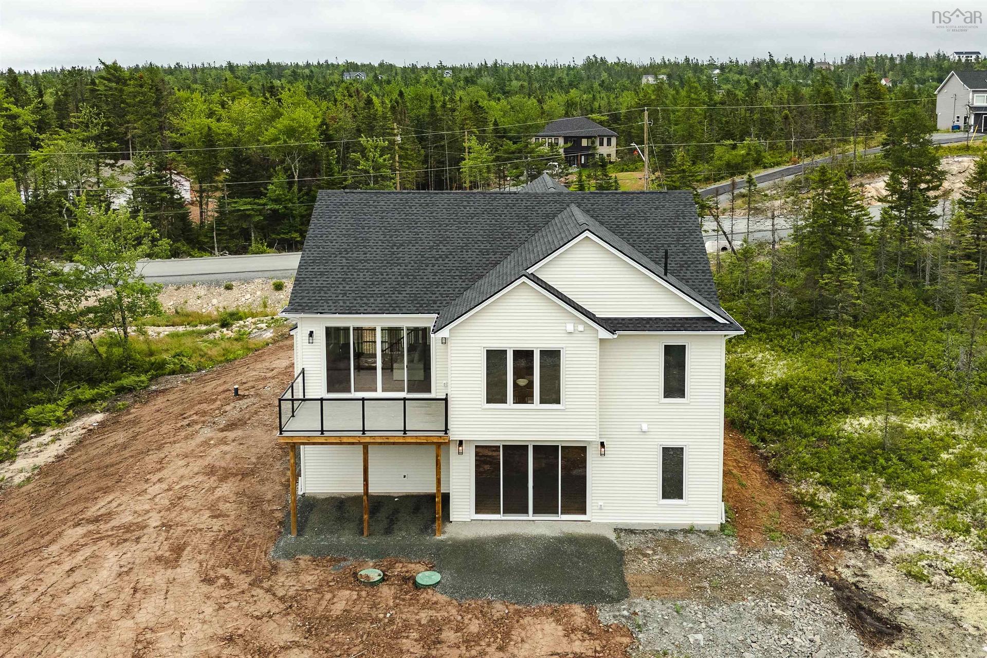 137 Parish Street, Fall River, NS - Outdoor