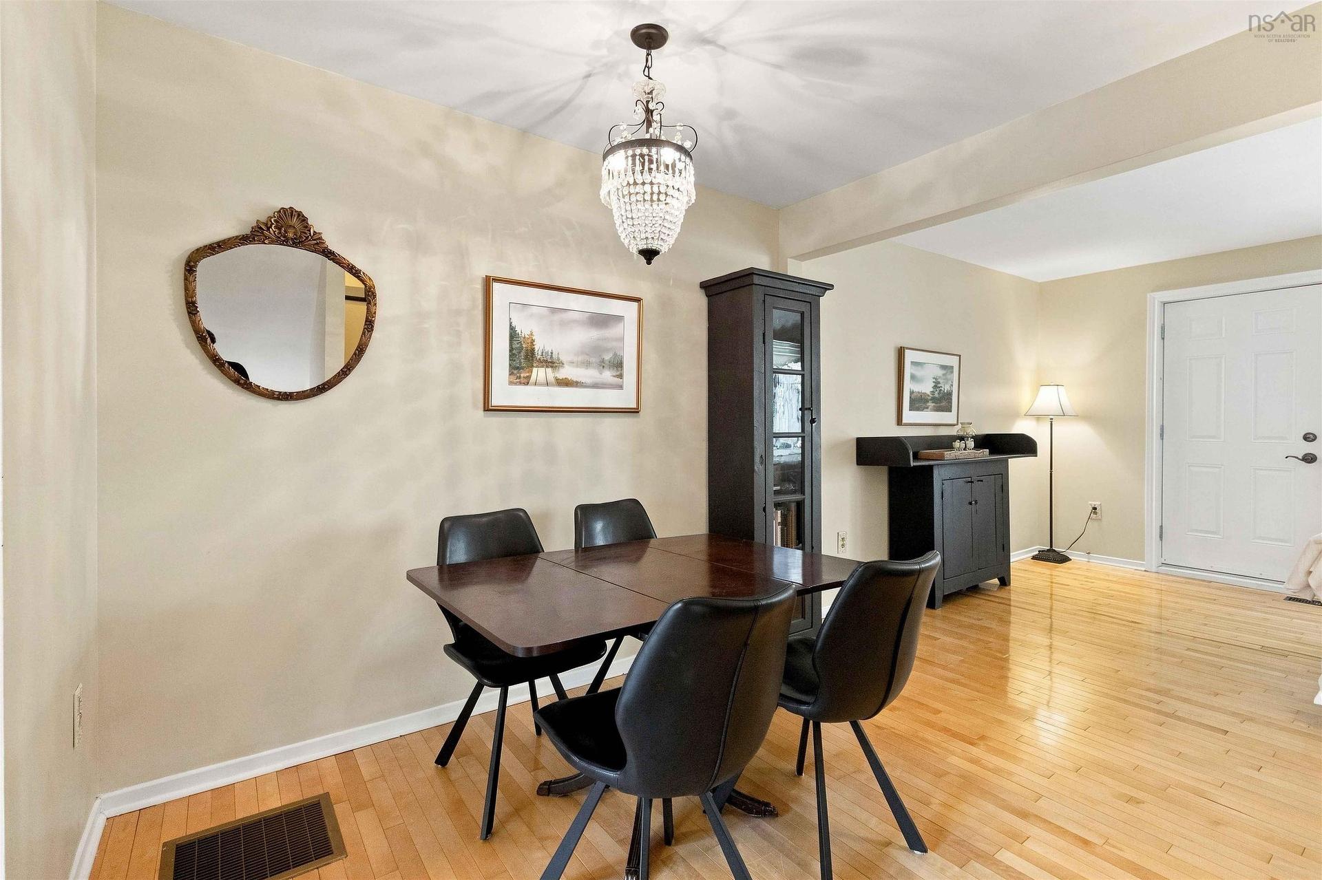 7 Forestside Crescent, Clayton Park, NS - Indoor Photo Showing Dining Room