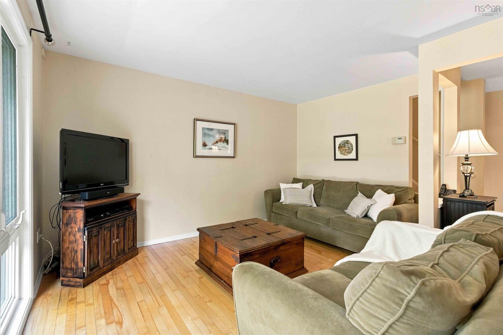 7 Forestside Crescent, Clayton Park, NS - Indoor Photo Showing Living Room