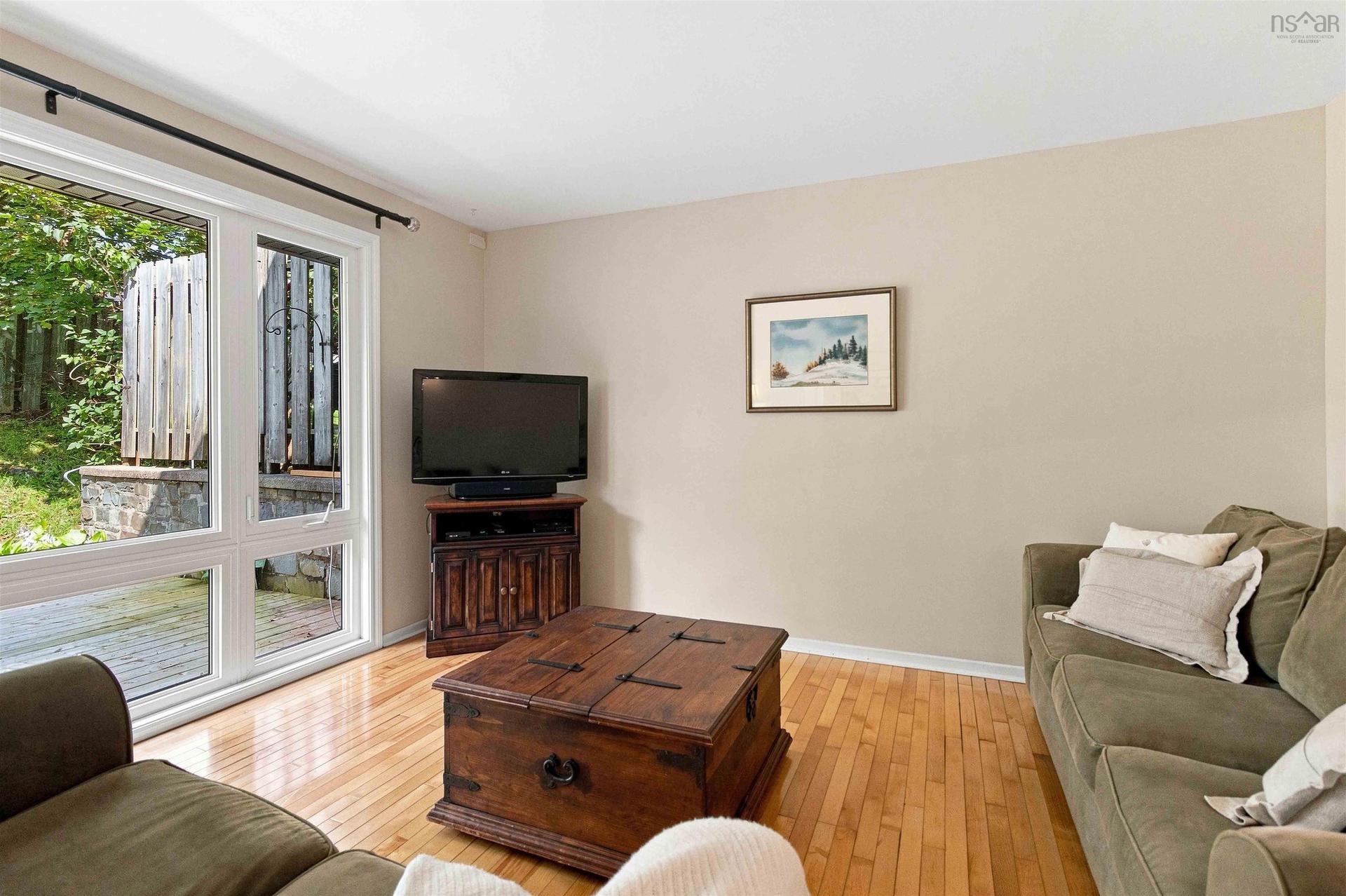 7 Forestside Crescent, Clayton Park, NS - Indoor Photo Showing Living Room