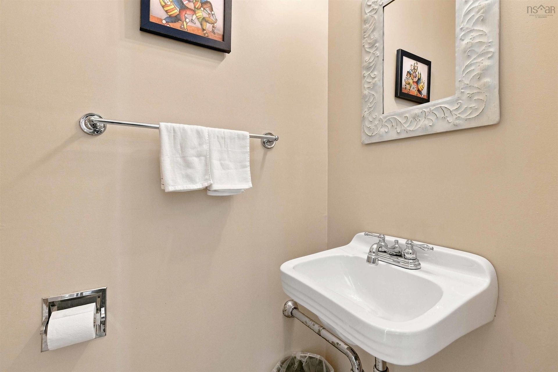 7 Forestside Crescent, Clayton Park, NS - Indoor Photo Showing Bathroom