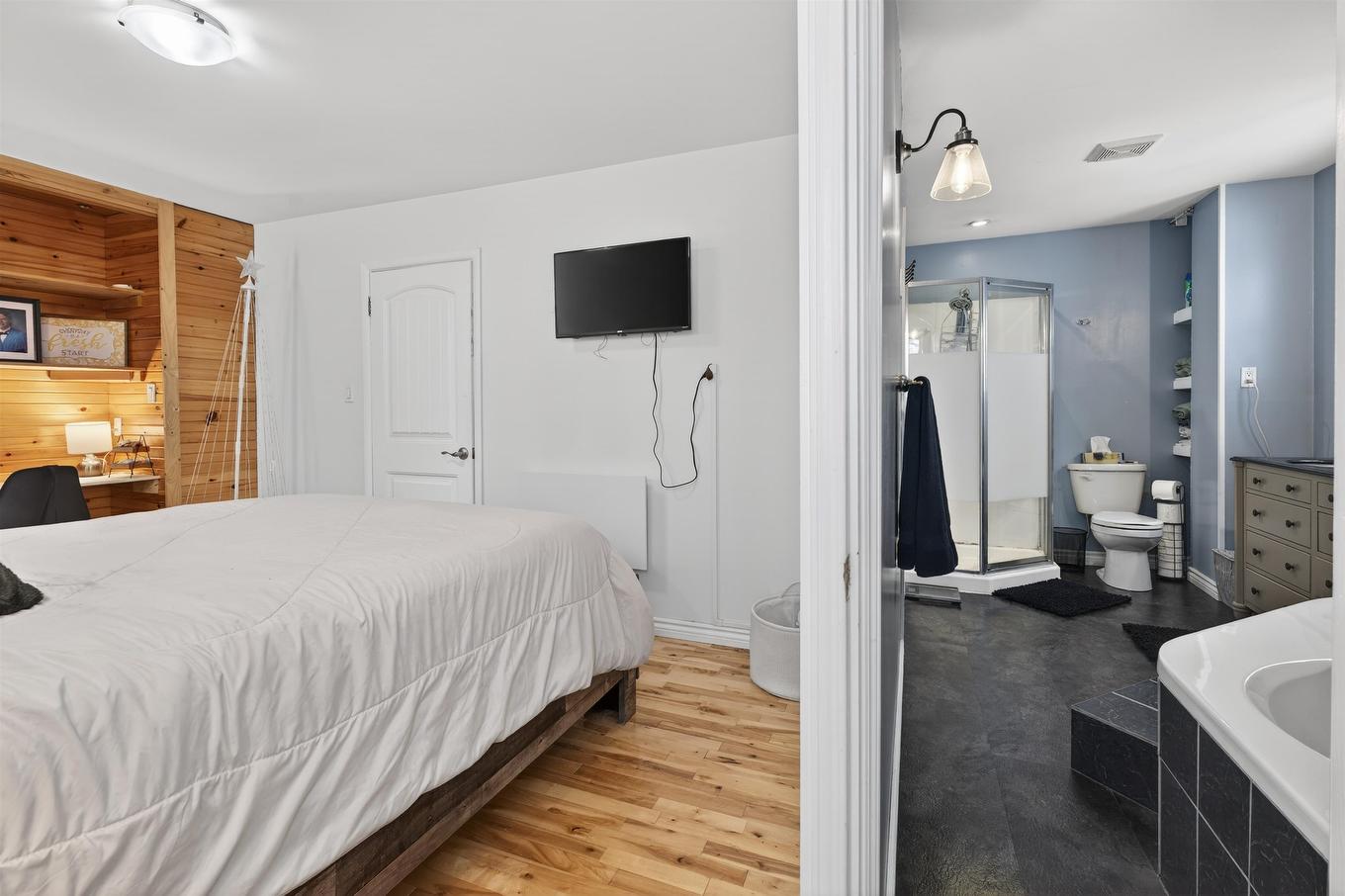 45 Meadowbank Road, Cornwall, PE - Indoor Photo Showing Bedroom