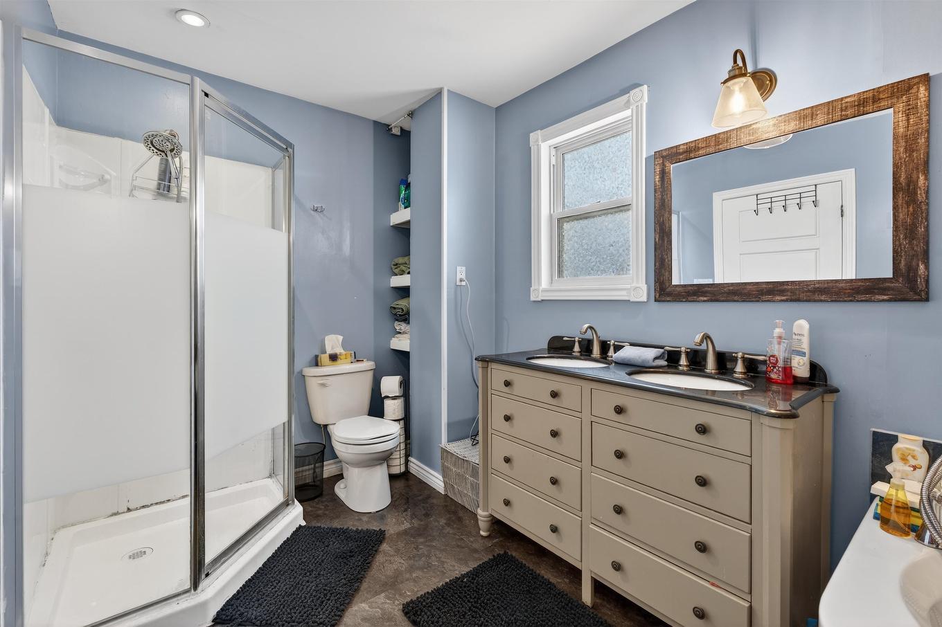 45 Meadowbank Road, Cornwall, PE - Indoor Photo Showing Bathroom
